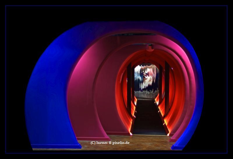 407974_time-tunnel_luener_pixelio