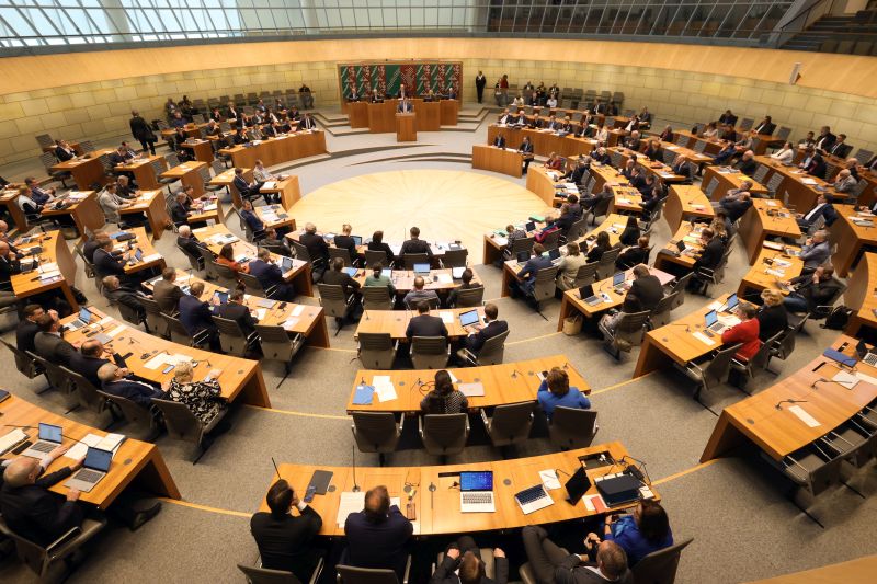 plenarsaal-landtag-2023